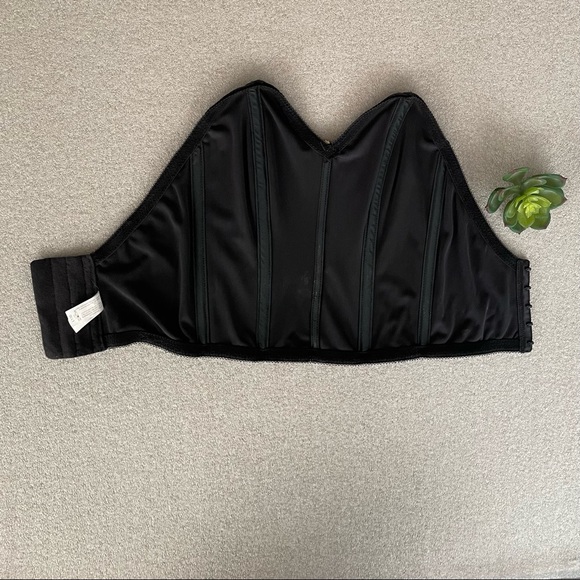 Vintage Black Velour Stapless Bustier with Heart Metal Embellishment Size M - Picture 6 of 8